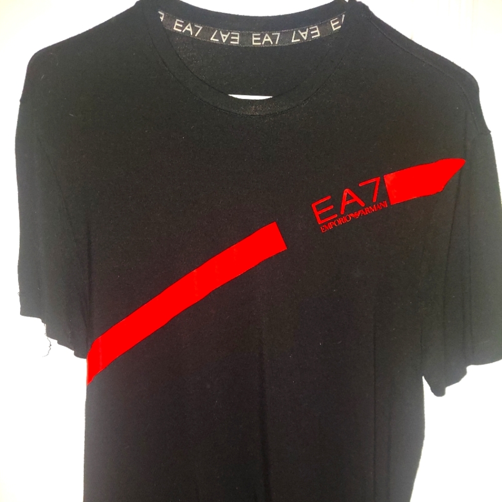 Armani t shirt